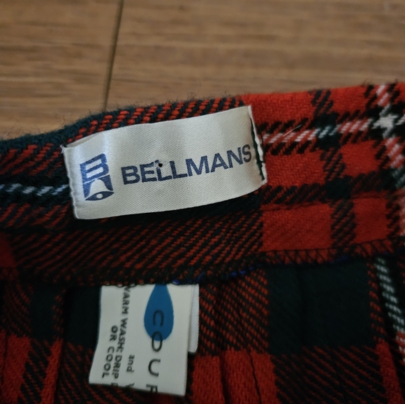 Vintage wool plaid pleated skirt / 90's red and green check print - Picture 5 of 5